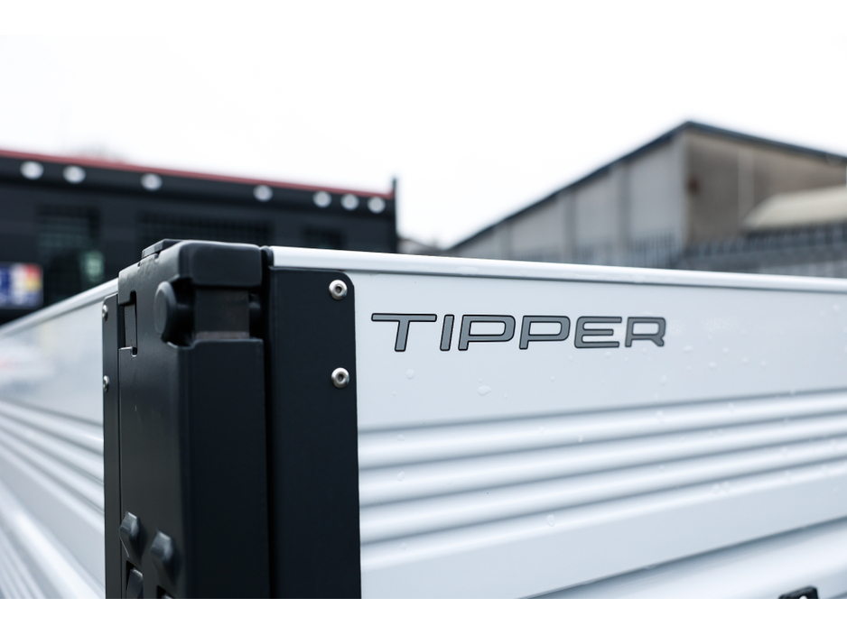 2025 Ford Cargo - image 11