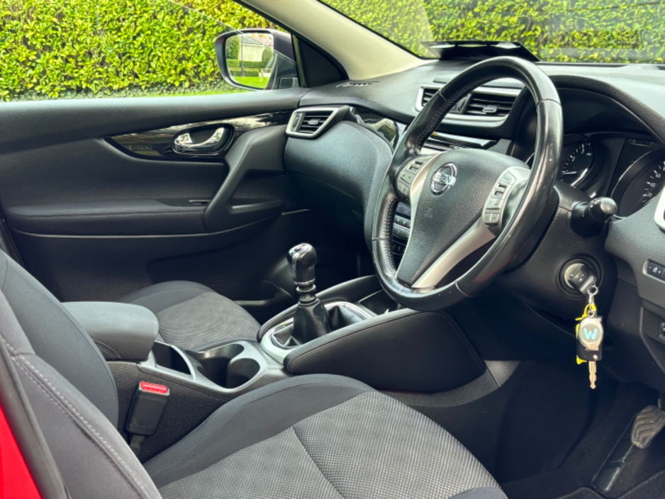 2017 Nissan Qashqai - image 7