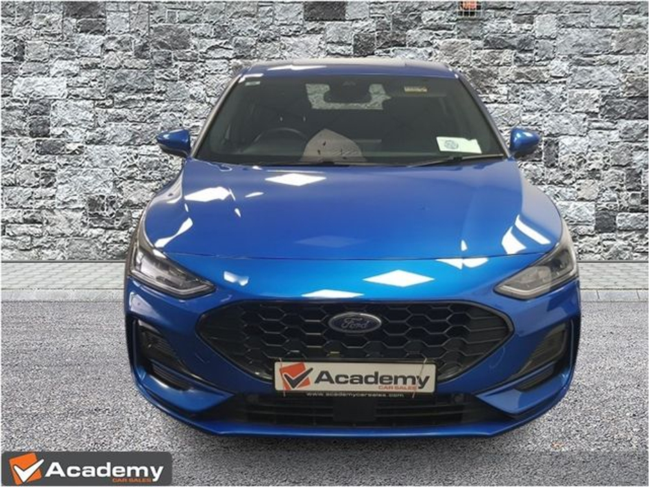 2024 Ford Focus - image 5