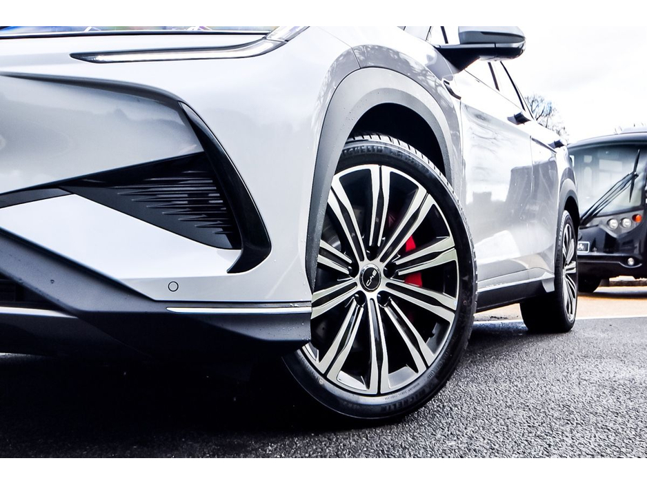 2026 BYD Sealion 7 - image 4