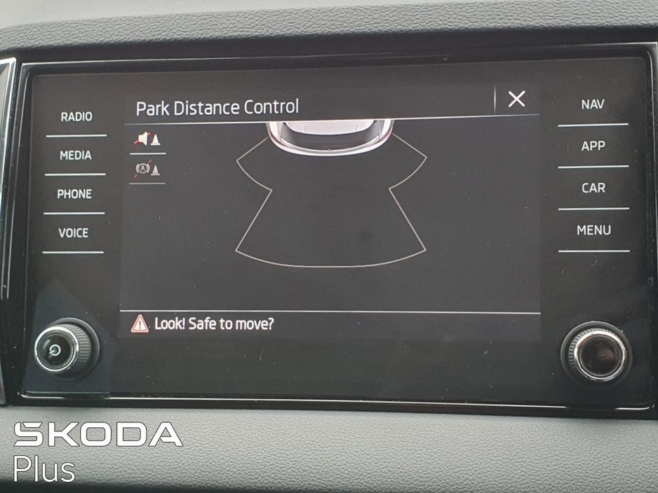 2023 Skoda Karoq 2.0TDI 115HP Ambition, Heated Seats, Call Conor 0862548979 €31,900