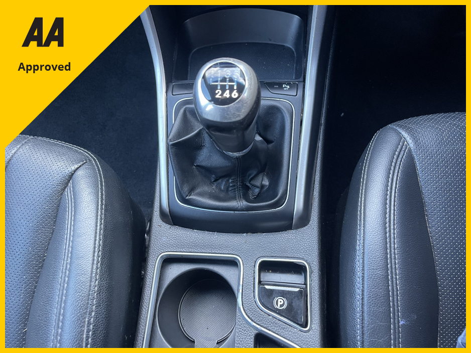 2015 Hyundai i30 PREMIUM BLUE DRIVE €6,950