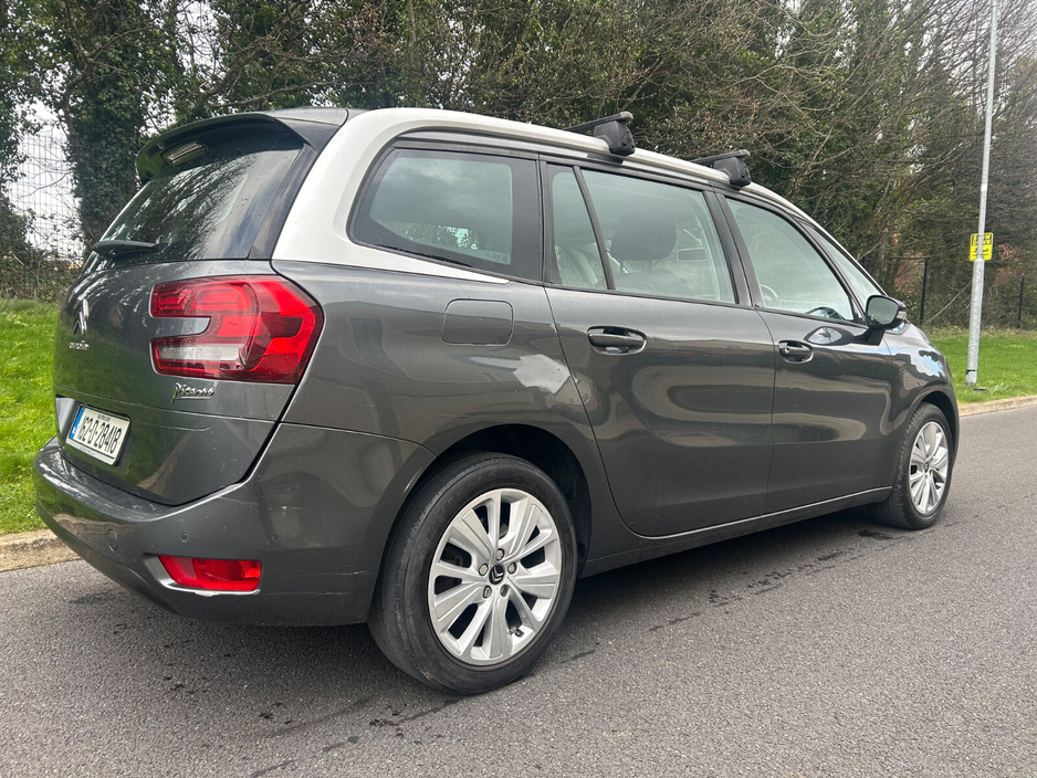 2016 Citroen C4 - image 2