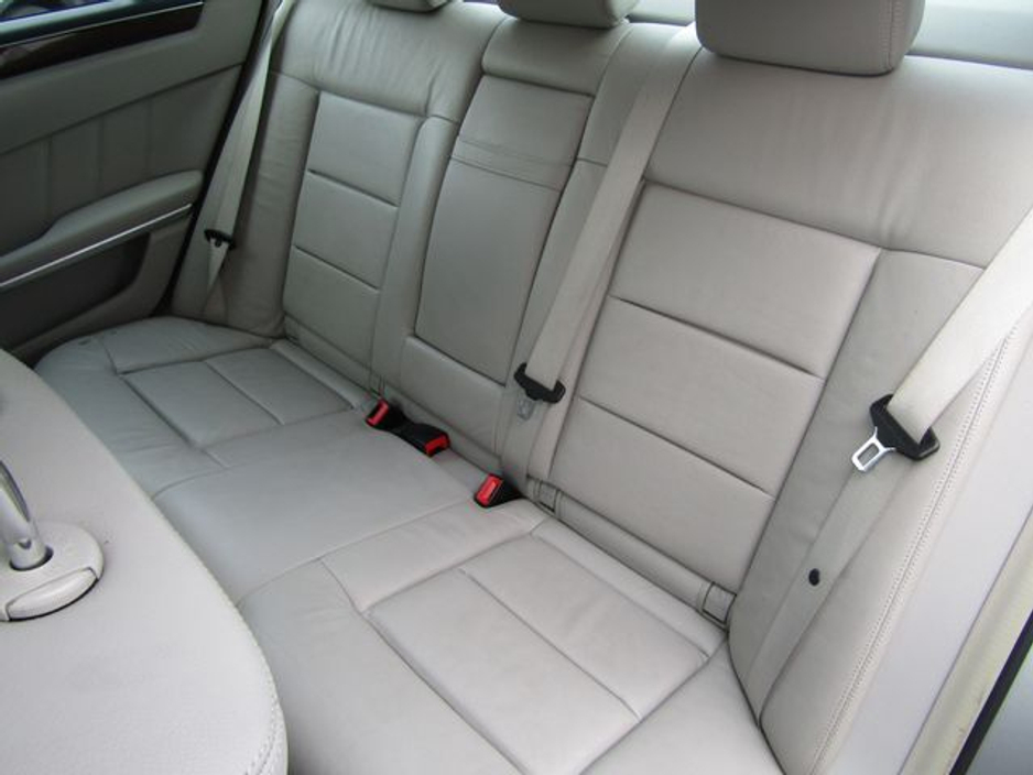 2013 Mercedes-Benz E Class E 200 CDI BE ECO 4DR Auto. LOW KLMS. €12,950