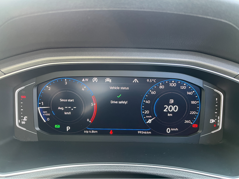 2021 Volkswagen T-Roc - image 25