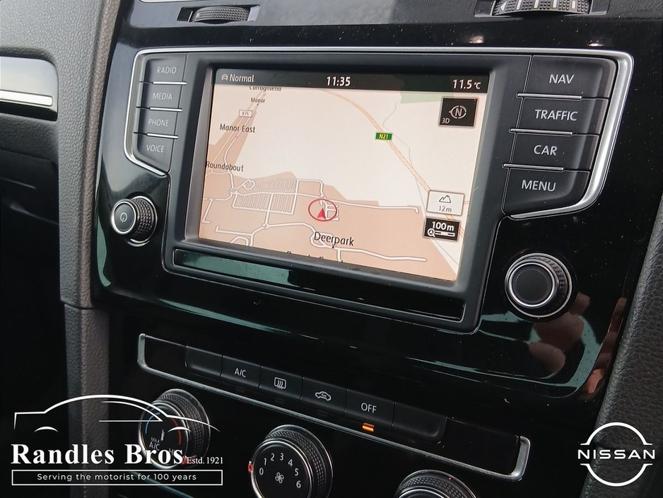 2017 Volkswagen Golf - image 18