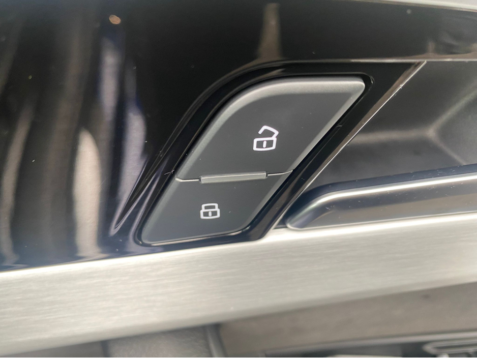 2021 Audi A4 - image 21