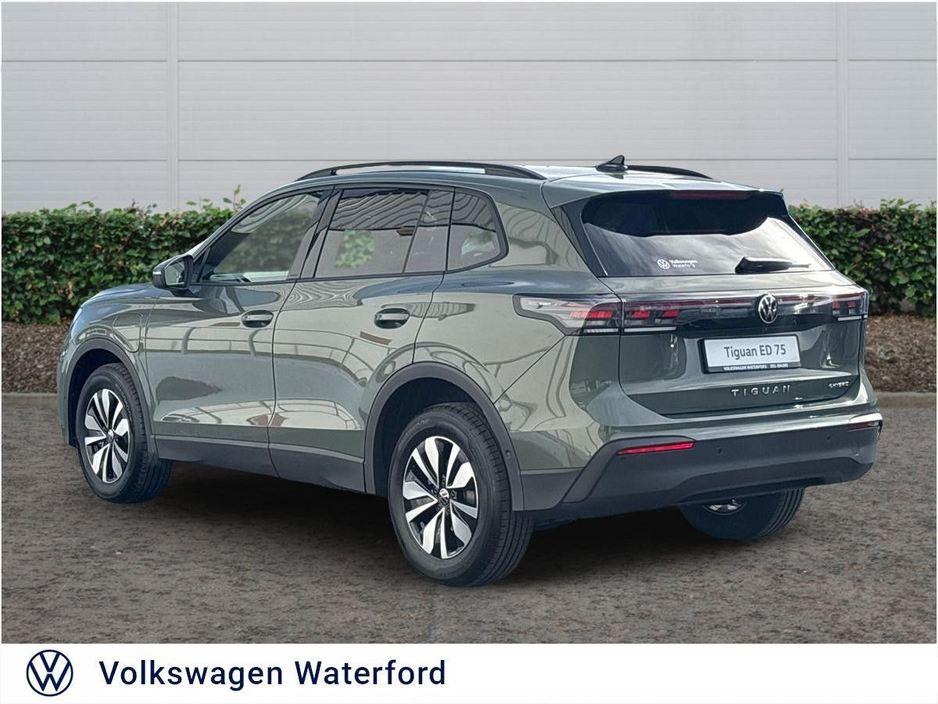 2026 Volkswagen Tiguan - image 3