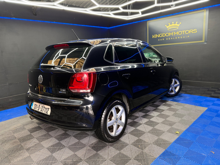 2013 Volkswagen Polo - image 12