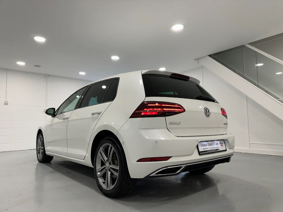 2019 Volkswagen Golf - image 14