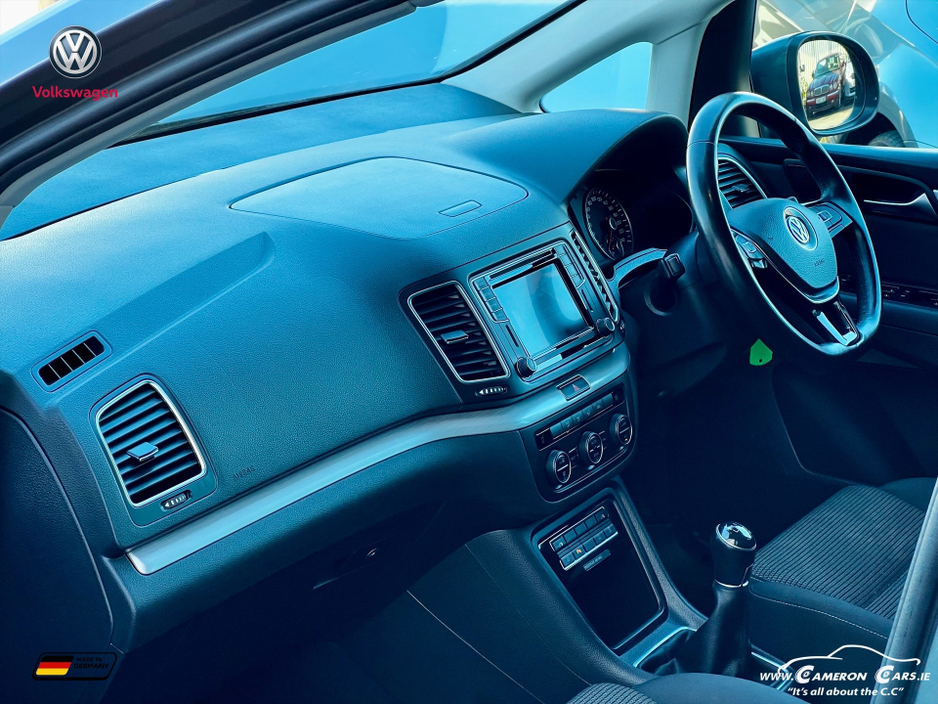 2019 Volkswagen Sharan - image 25