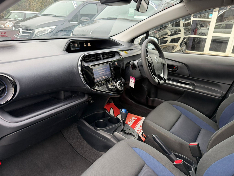 2019 Toyota Aqua - image 14