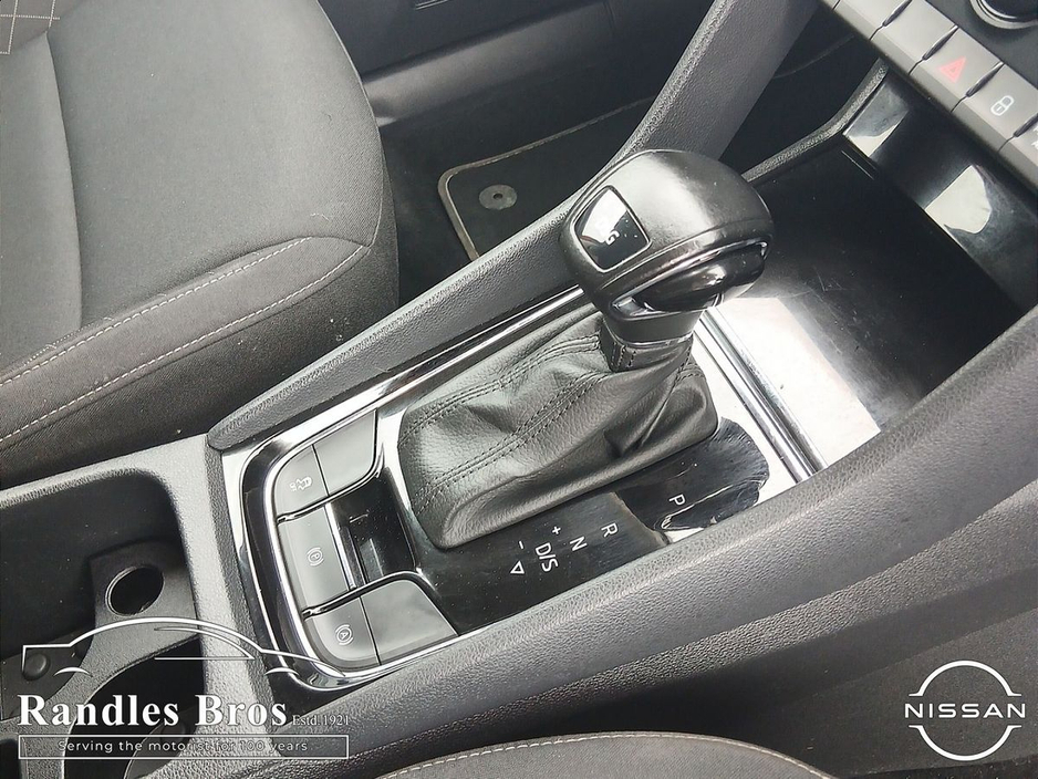 2021 Skoda Karoq - image 17