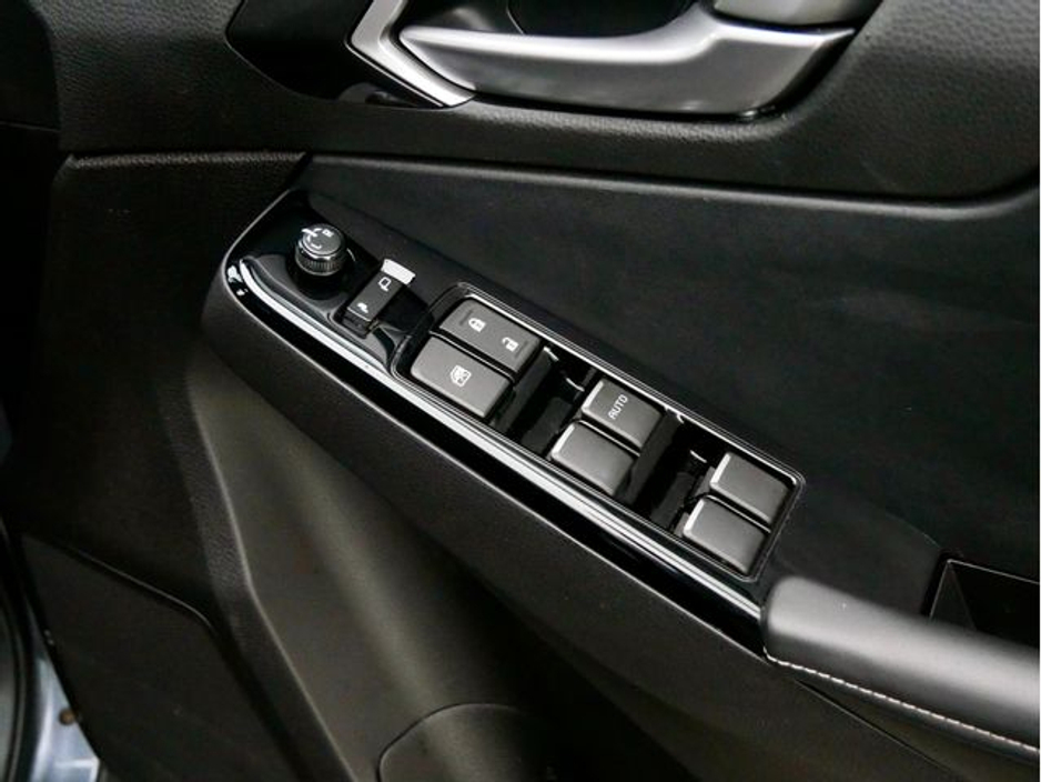 2025 Isuzu D-MAX - image 24