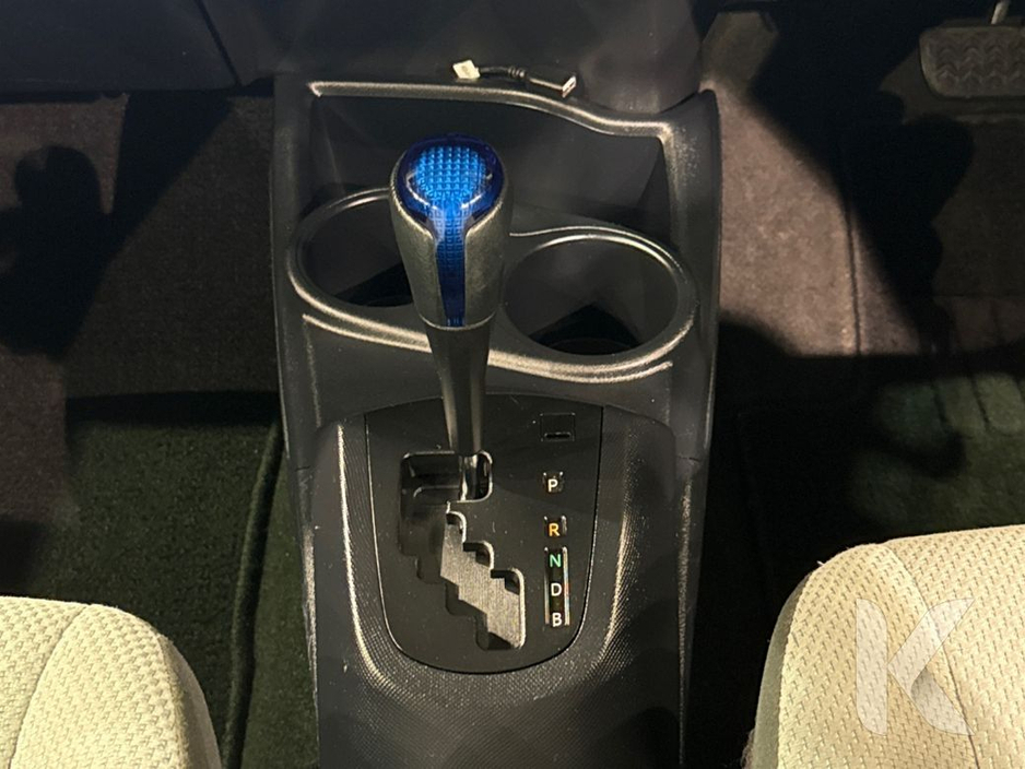 2017 Toyota Aqua - image 16