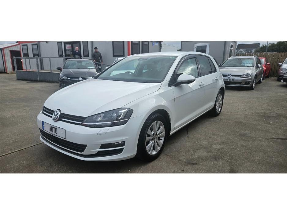 2016 Volkswagen Golf - image 16