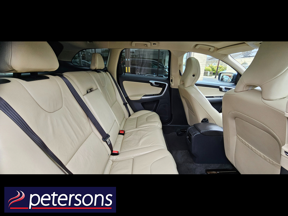 2013 Volvo XC60 - image 16