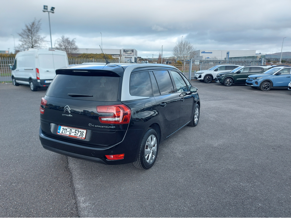 2021 Citroen Grand C4 Picasso - image 5