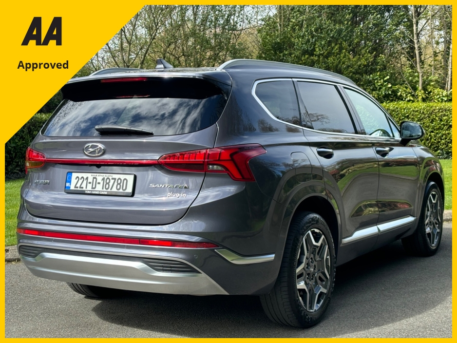 2022 Hyundai Santa Fe - image 4