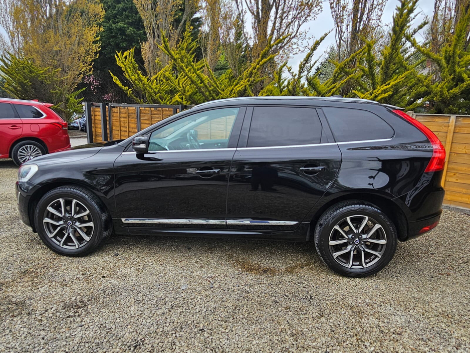 2016 Volvo XC60 - image 5