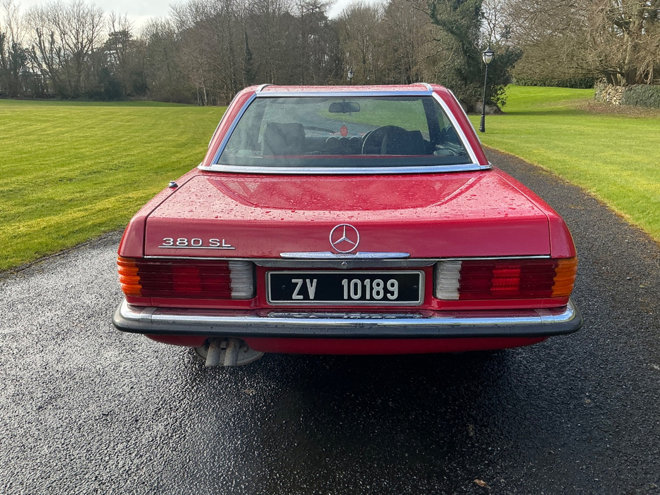 1982 Mercedes-Benz 380 - image 9