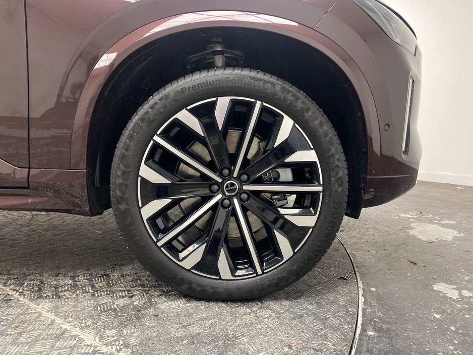 2026 Volvo XC90 - image 5