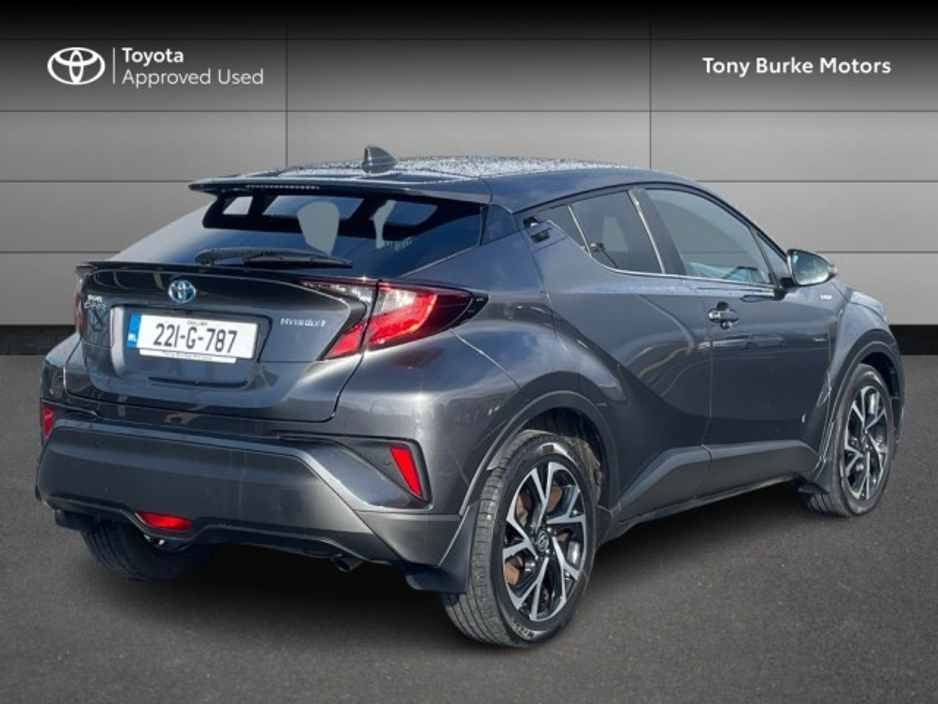 2022 Toyota C-HR - image 2
