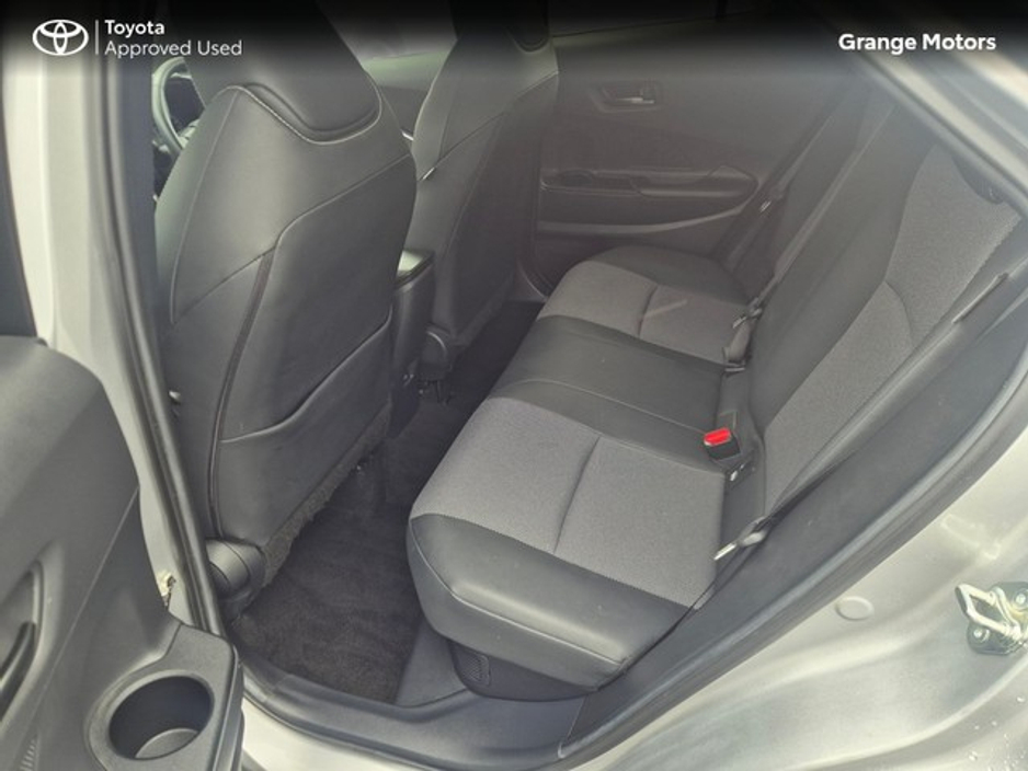 2024 Toyota C-HR - image 8