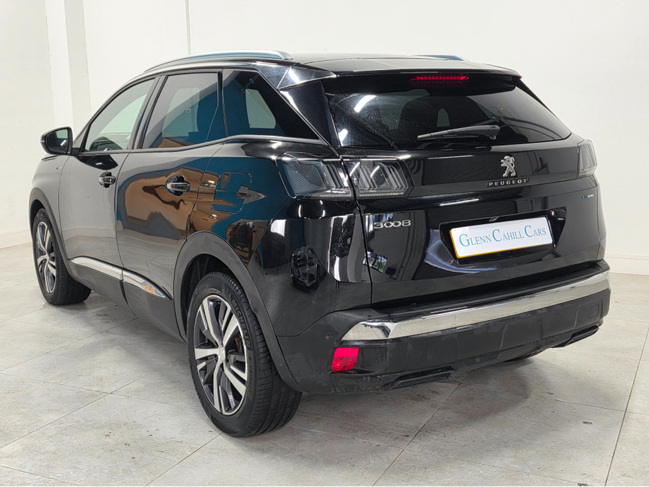 2023 Peugeot 3008 1.6 PHEV Allure Premium Plus 225 €29,750