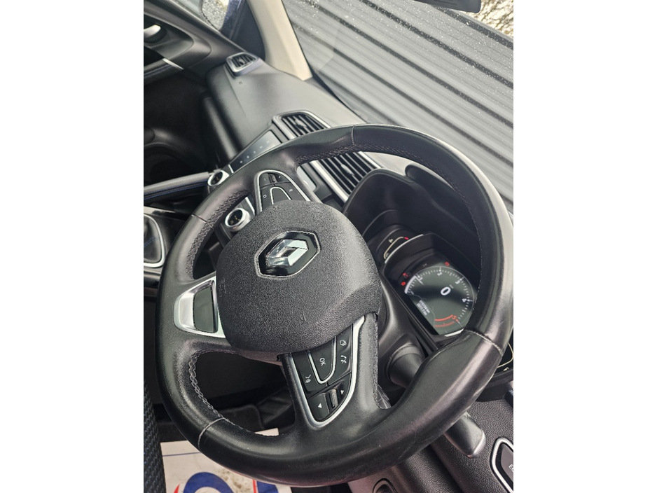 2019 Renault Kadjar - image 18