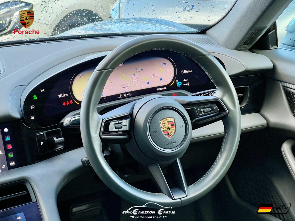 2022 Porsche Taycan - image 6