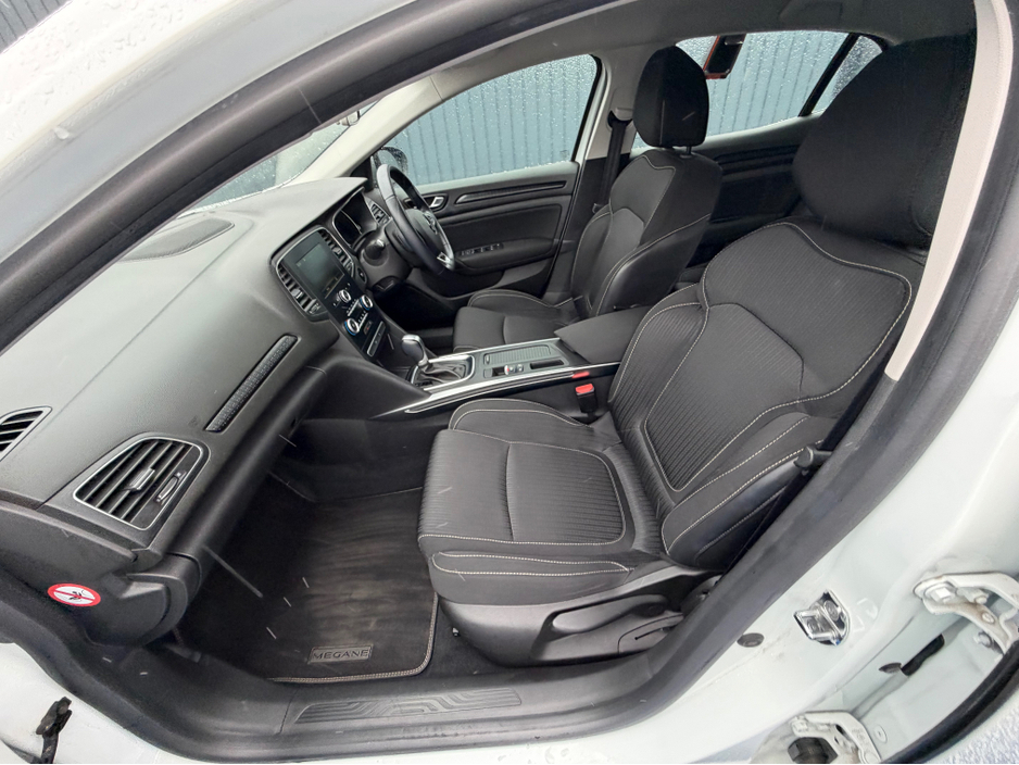 2018 Renault Megane - image 43