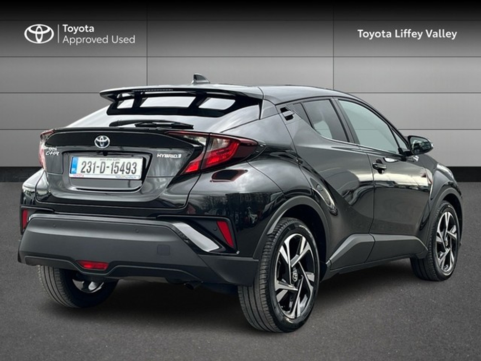 2023 Toyota C-HR - image 2