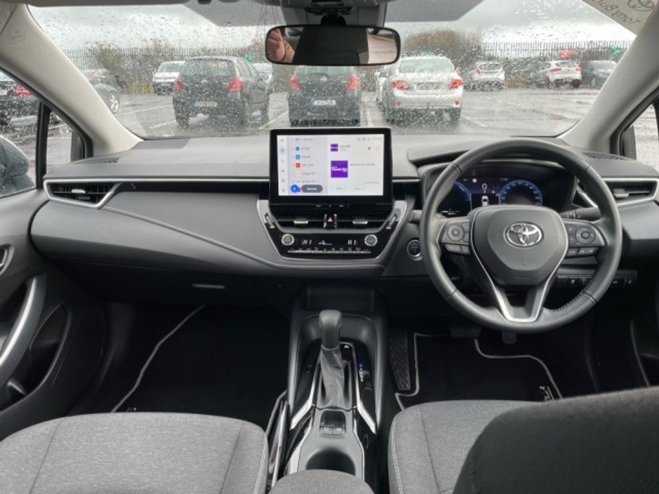 2024 Toyota Corolla Saloon - Luna Edition - 1.8 Hybrid - Automatic - 1 Owner + 1 Free Service In JAN 2027 // Remote Central Locking // Front Electric Windows // Rear Electric Windows // Electric Mirrors // Apple Carplay €29,599
