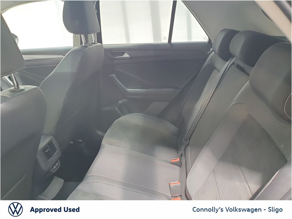 2022 Volkswagen T-Roc - image 7