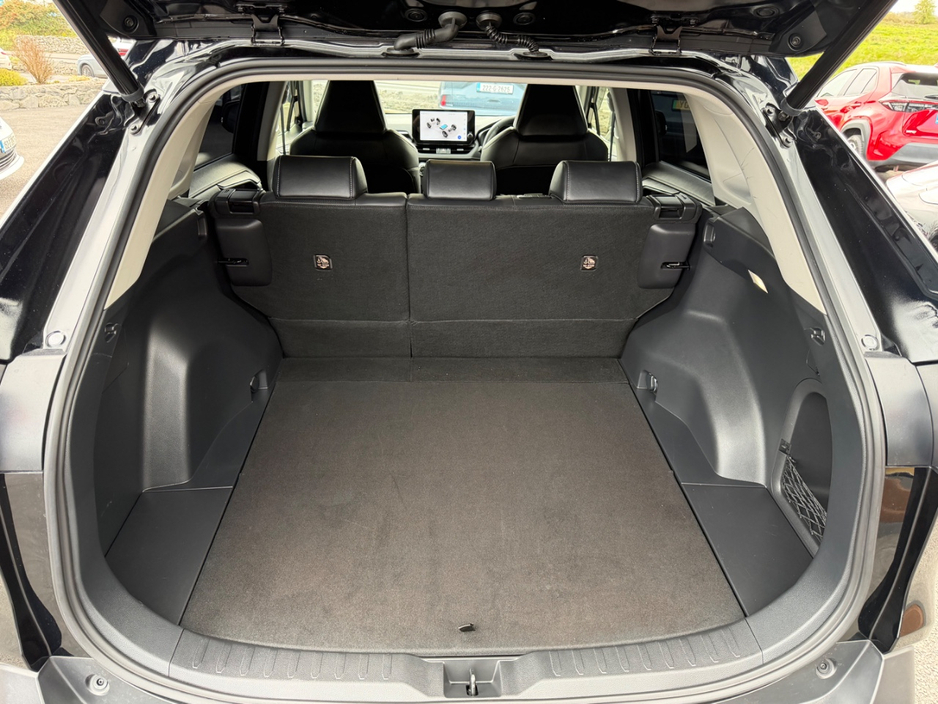 2023 Toyota Rav4 - image 31