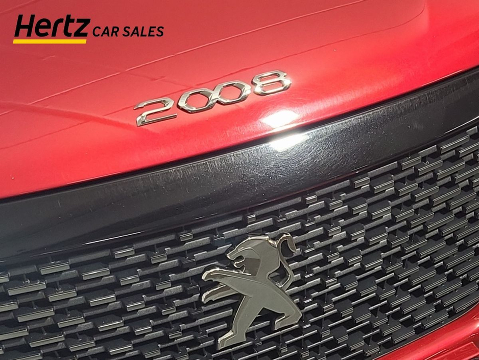 2023 Peugeot 2008 - image 9
