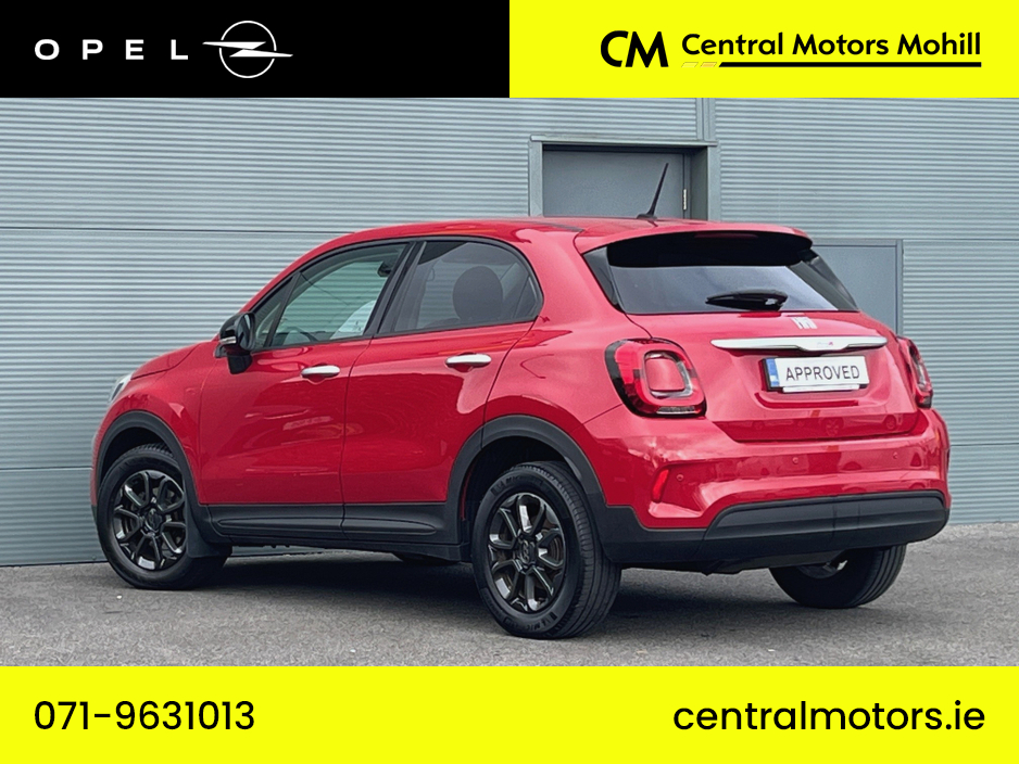 2023 Fiat 500X - image 3