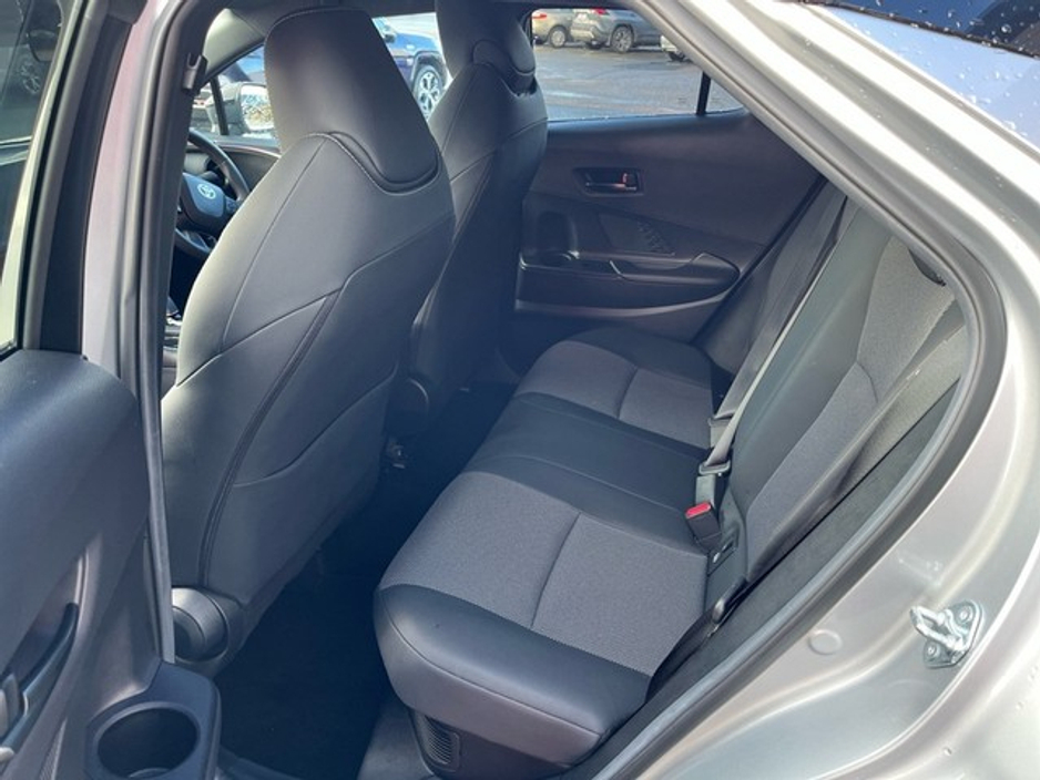 2025 Toyota C-HR - image 7