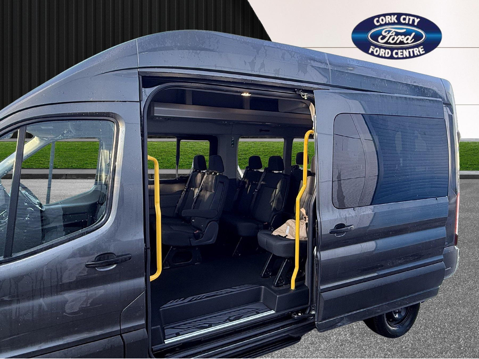 2026 Ford Transit Minibus