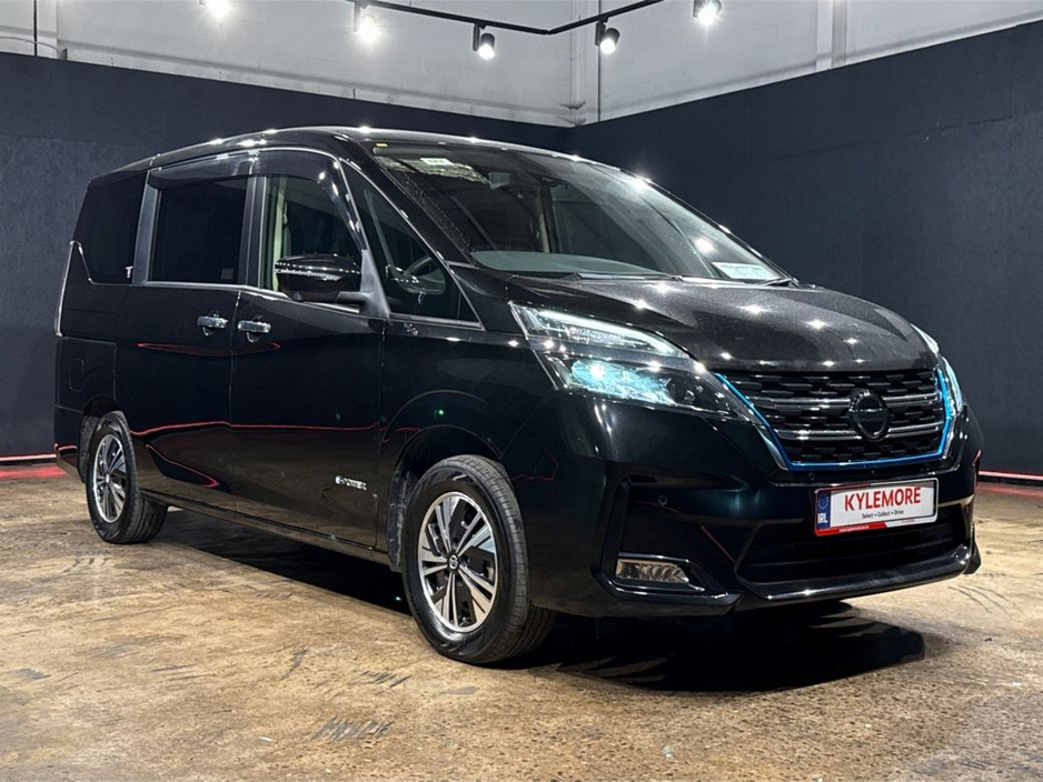 2022 Nissan Serena - image 9