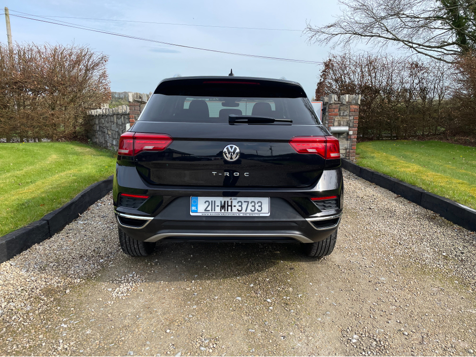 2021 Volkswagen T-Roc - image 8