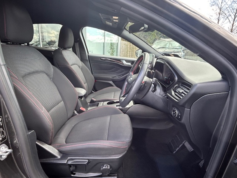 2021 Ford Focus - image 18