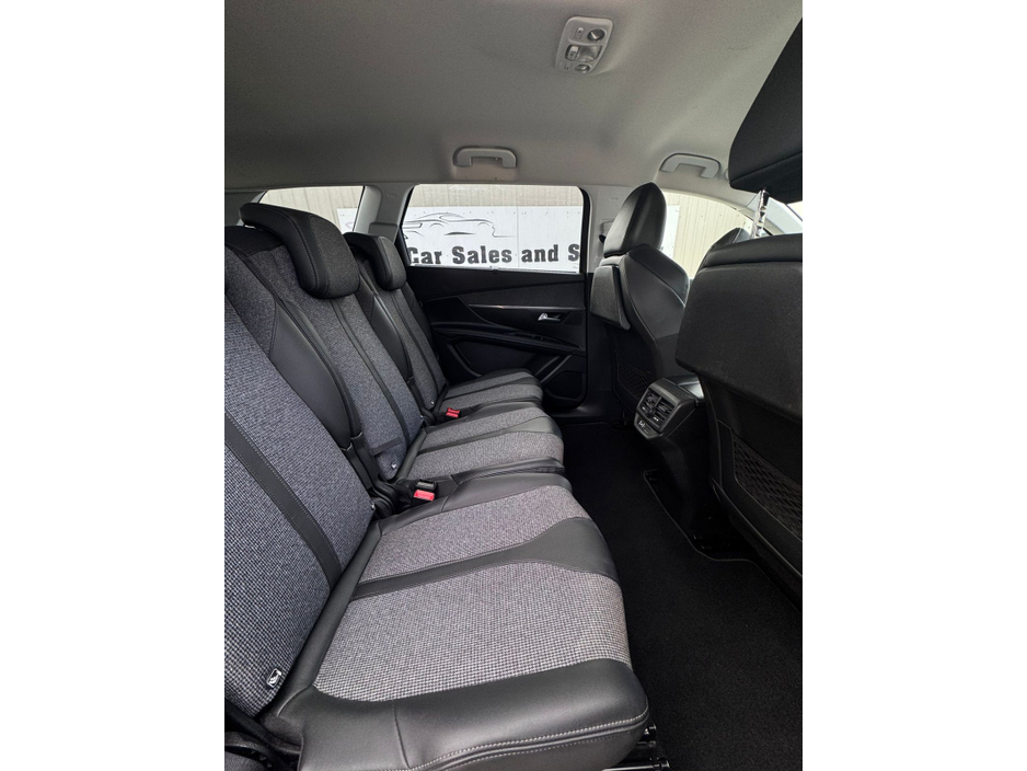 2019 Peugeot 5008 - image 19