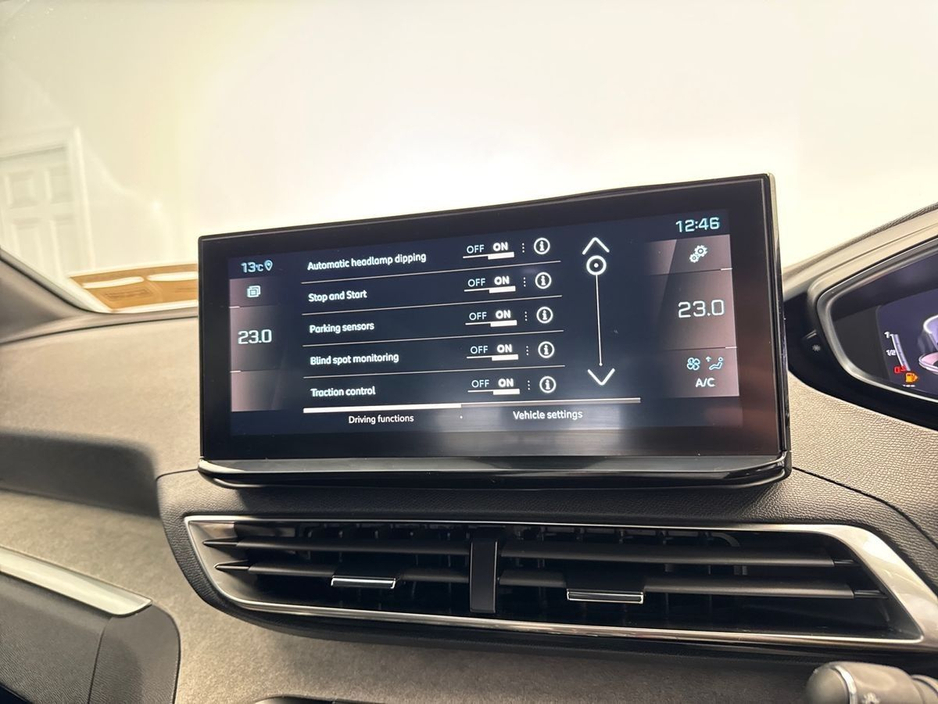 2024 Peugeot 5008 - image 21