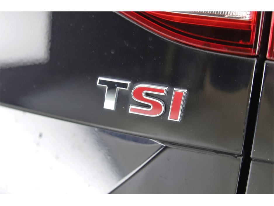 2016 Volkswagen Touran - image 30