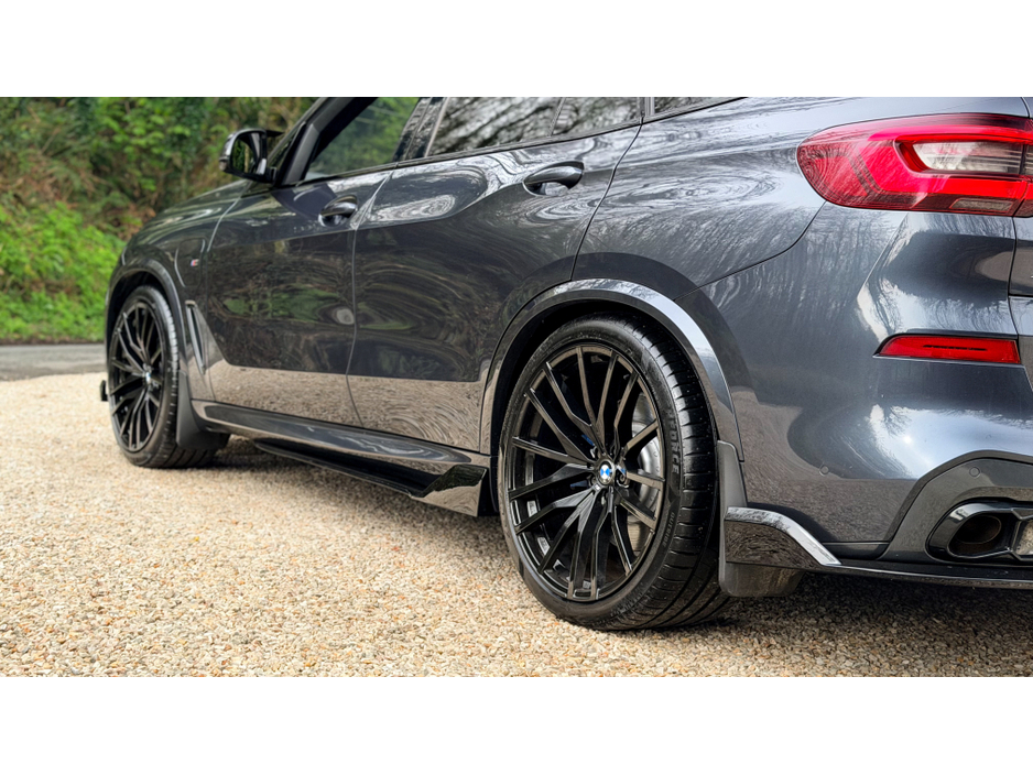 2020 BMW X5 - image 13