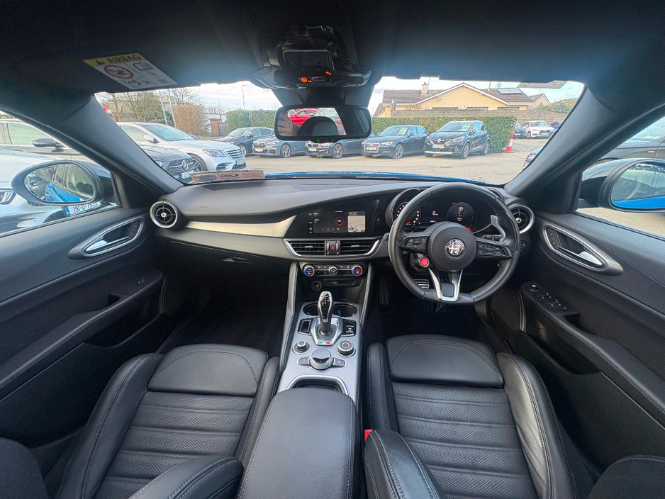 2024 Alfa Romeo Giulia - image 13