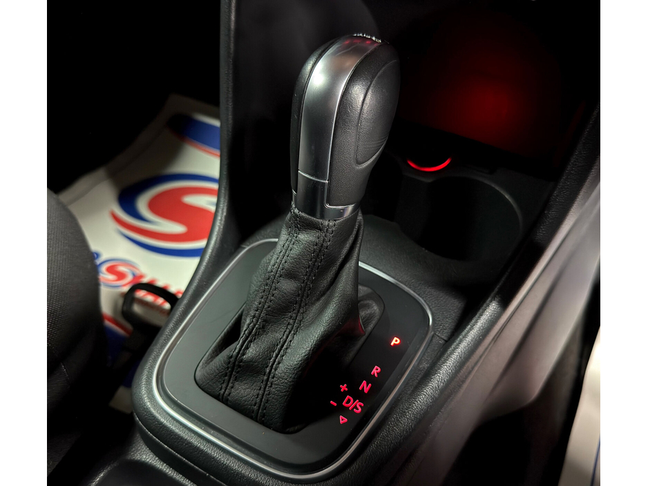 2016 Volkswagen Polo - image 29