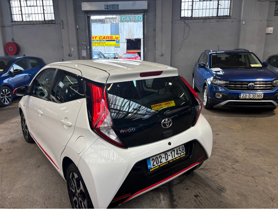 2020 Toyota Aygo 1.0 XPLAY SPHONE 4DR €9,750
